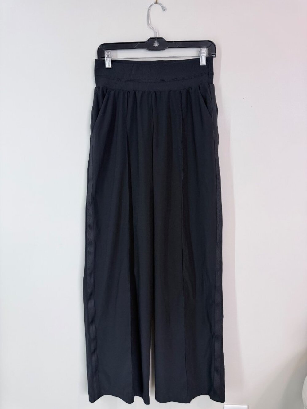 Athleta Nolita Women's  Wide Leg Pants Black Sz 8 High Waist Lightweight Stretch